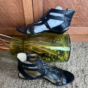 Women’s Circa Joan & David Sandals